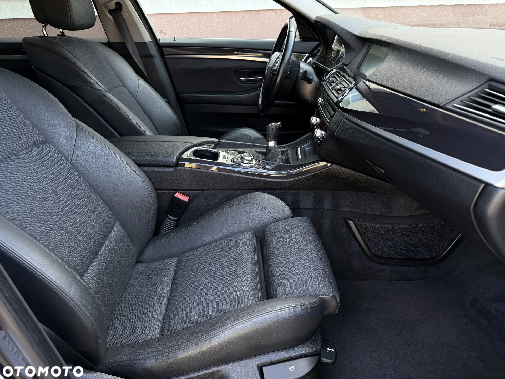 BMW Seria 5 520d Touring - 30