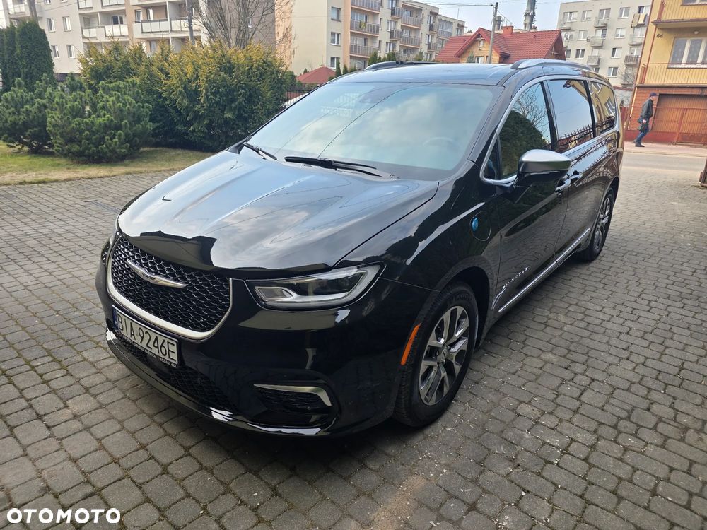 Chrysler Pacifica - 3