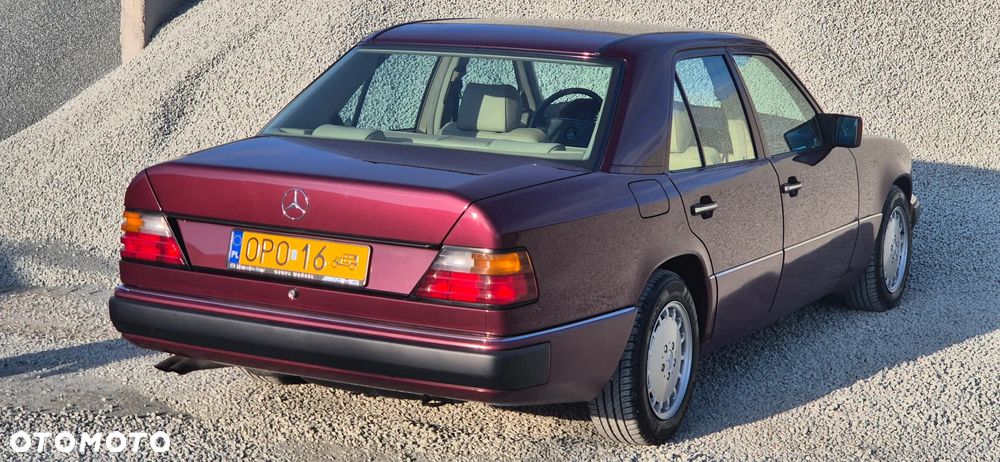 Mercedes-Benz W124 (1984-1993) - 17