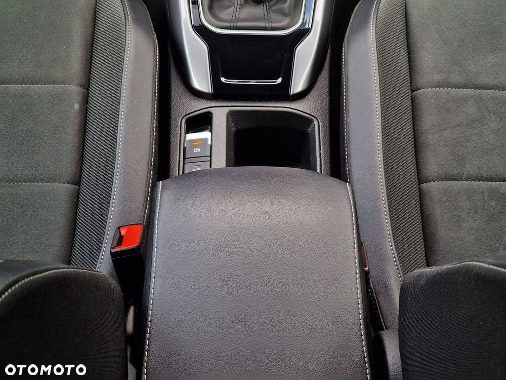 Volkswagen T-Roc 1.5 TSI Style DSG - 21