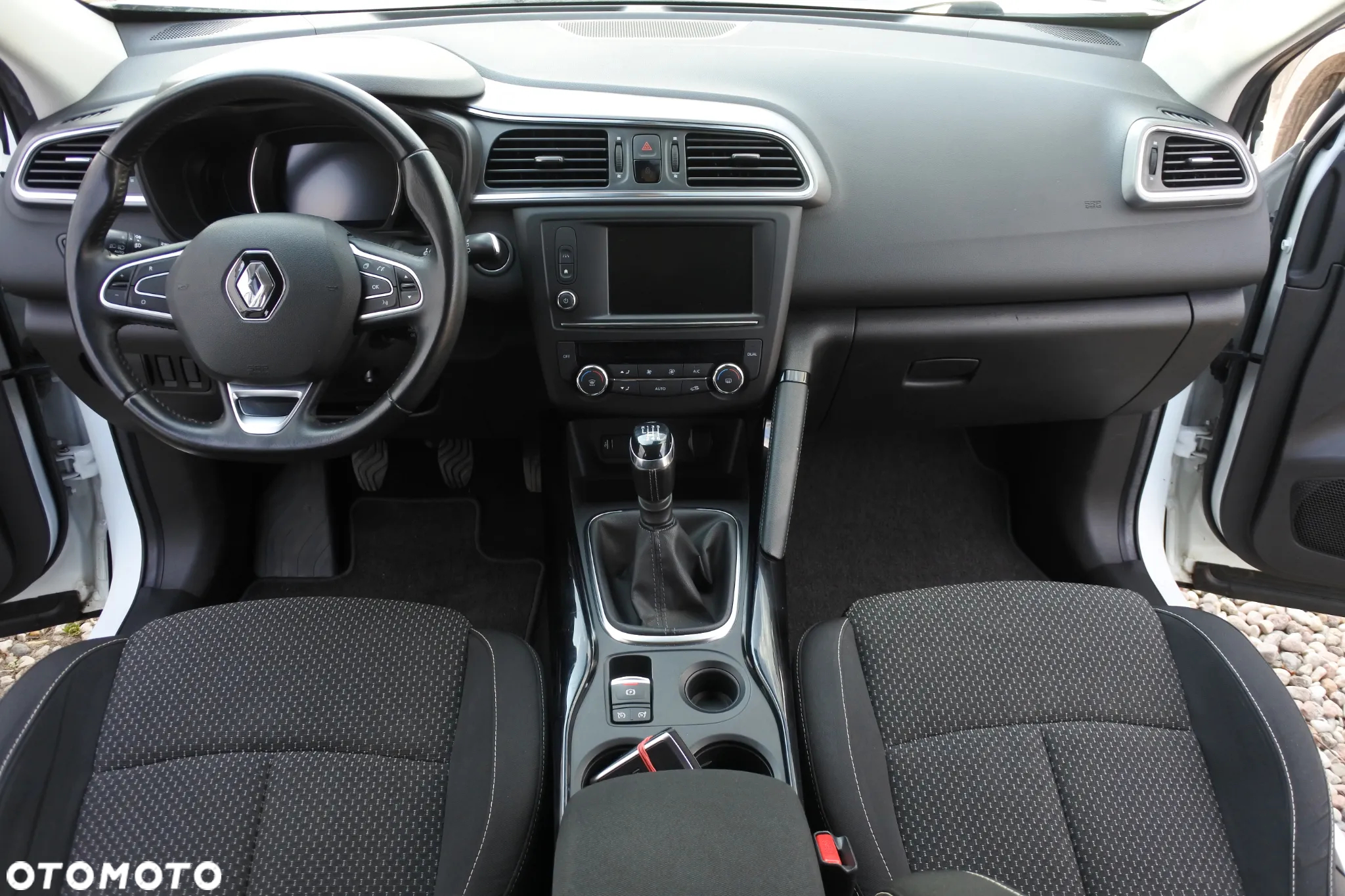 Renault Kadjar TCe 140 GPF LIMITED - 13