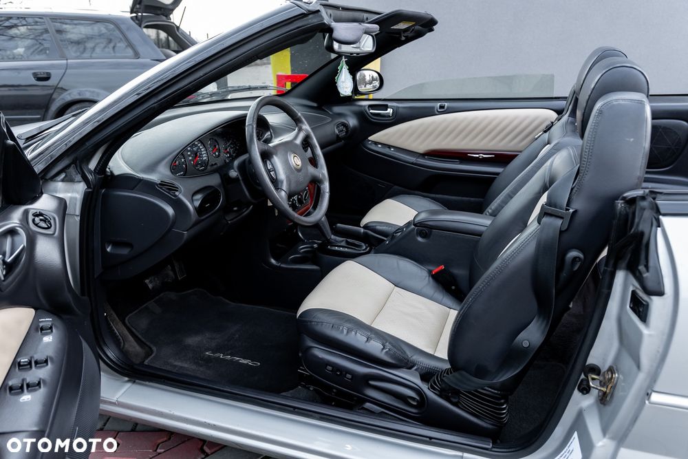 Chrysler Stratus - 16