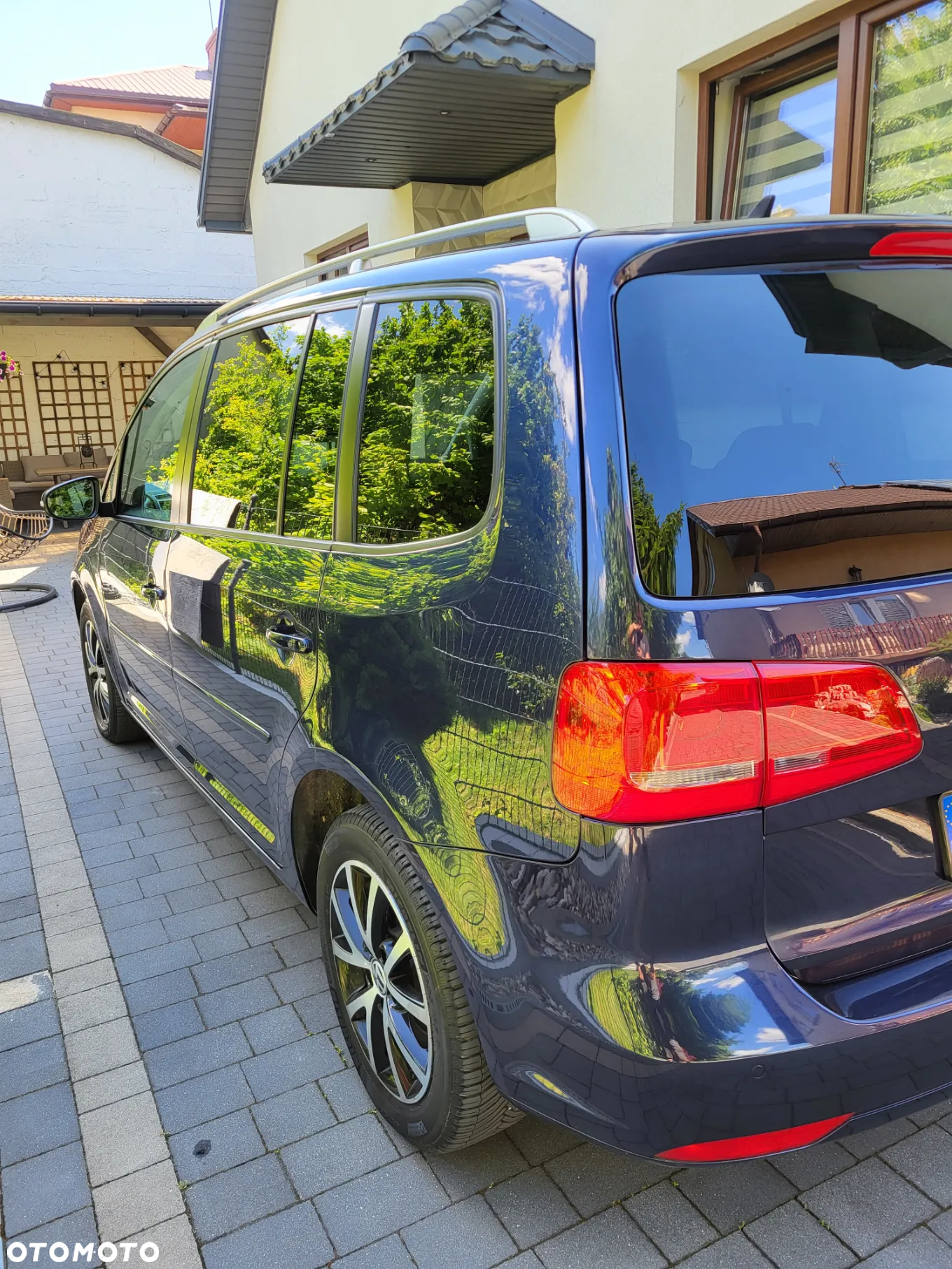 Volkswagen Touran 2.0 TDI DPF DSG Trendline - 9