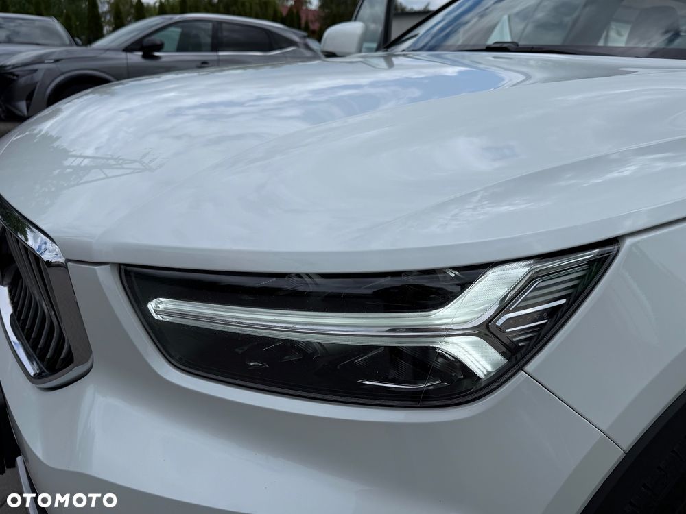 Volvo XC 40 - 18