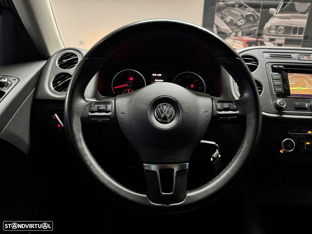 VW Tiguan 1.4 TSi BlueMotion Lounge Sport & Style - 8