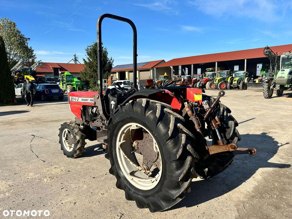 Massey Ferguson 374V - 5