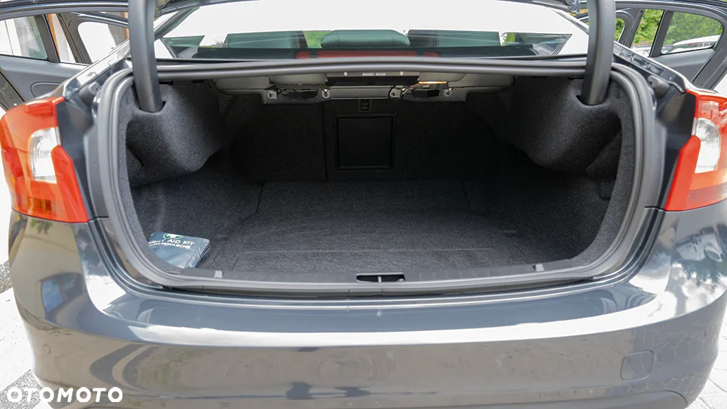 Volvo S60 2.0T Powershift Summum - 25