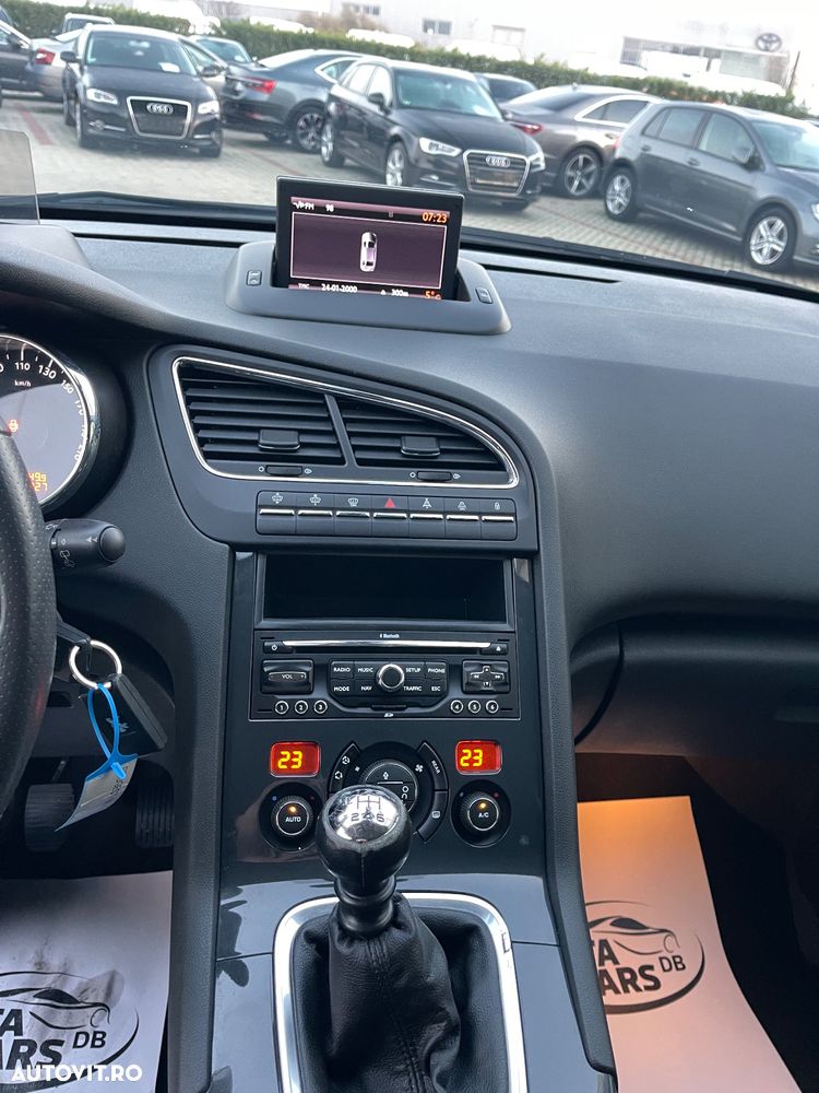 Peugeot 5008 - 34