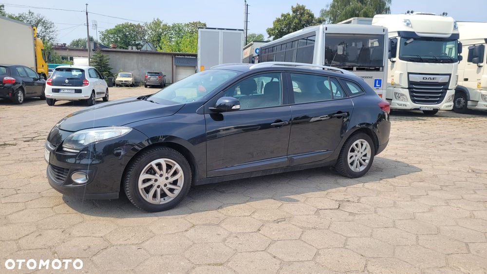 Renault Megane dCi 110 FAP EDC Dynamique - 8