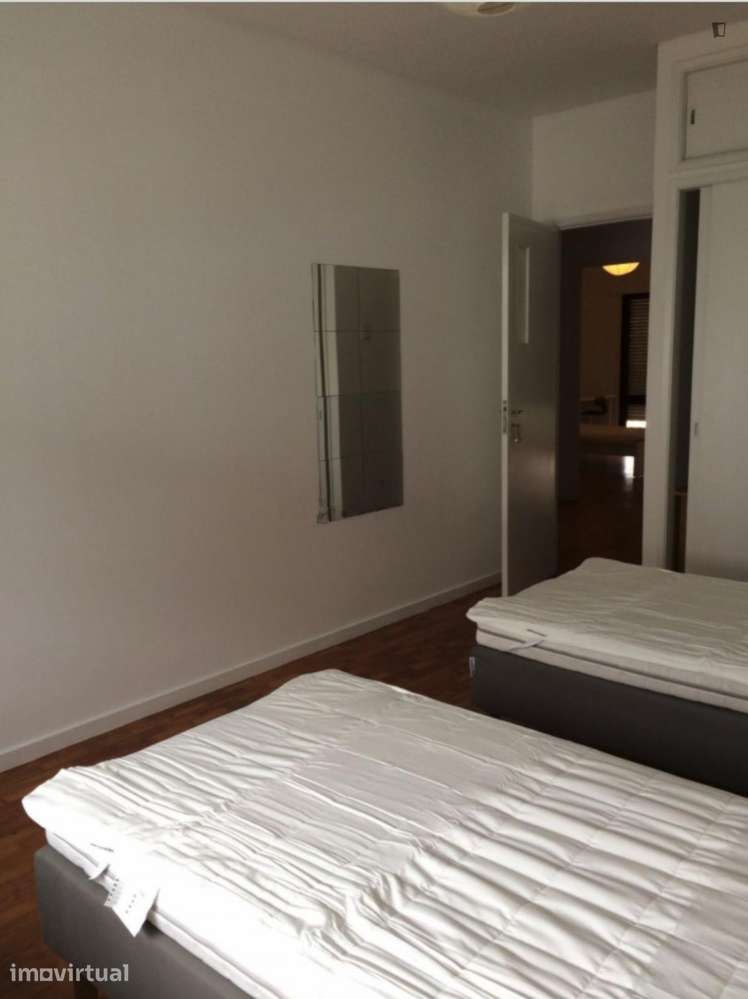 Quarto - localizado em Paranhos Porto - Grande imagem: 4/14