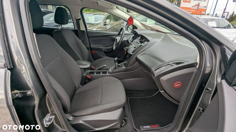 Ford Focus - 16