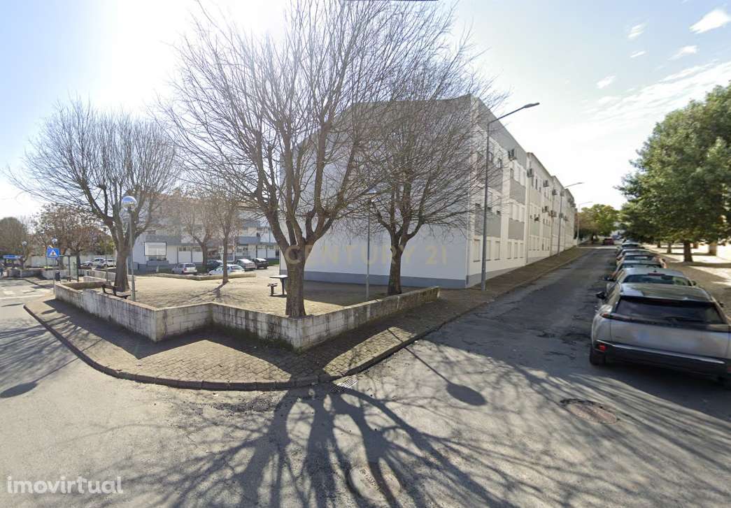 Apartamento T3 com áreas generosas em Ferreira do Alentejo, a 24 km de - Grande imagem: 2/21