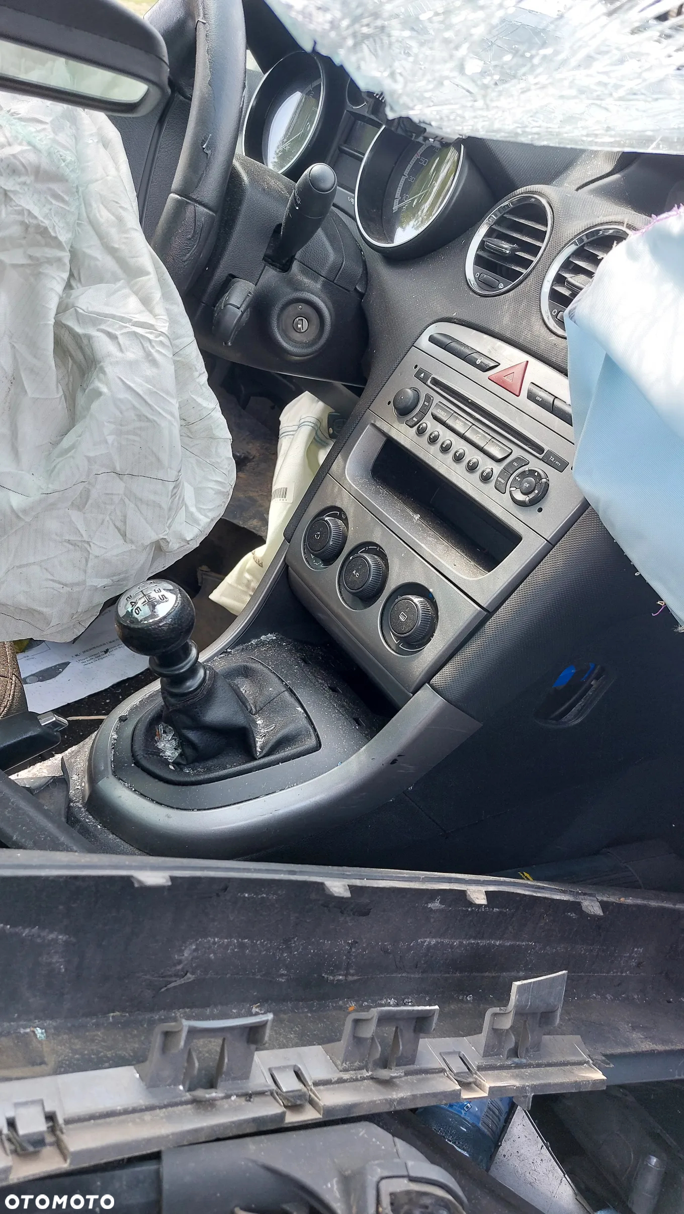 peugeot 308 1,6 D 2008 r na części - 6