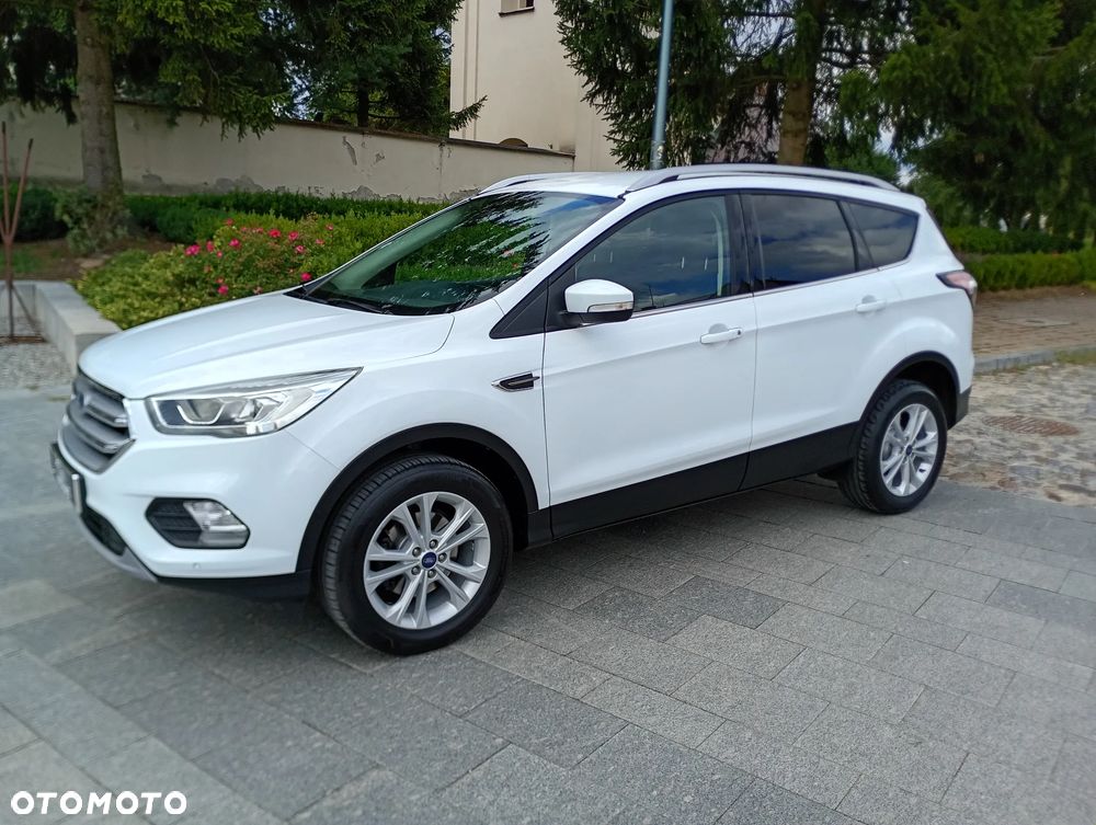 Ford Kuga 1.5 EcoBoost 2x4 Titanium - 10
