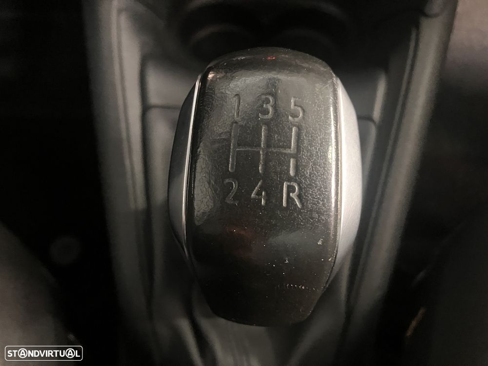 Peugeot 208 1.6 BlueHDi Style - 27