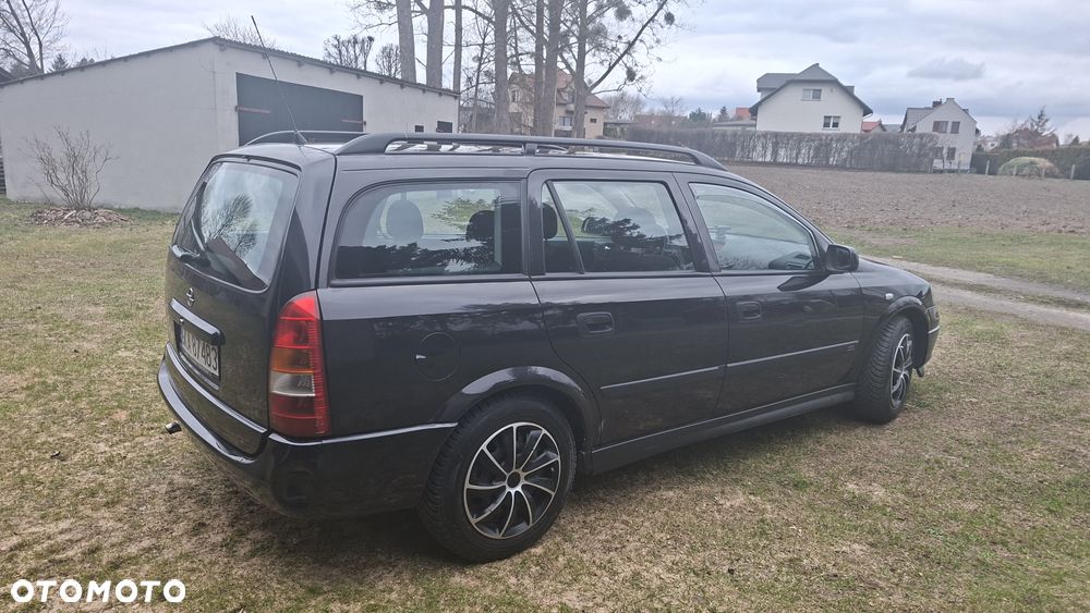 Opel Astra 1.6 - 5