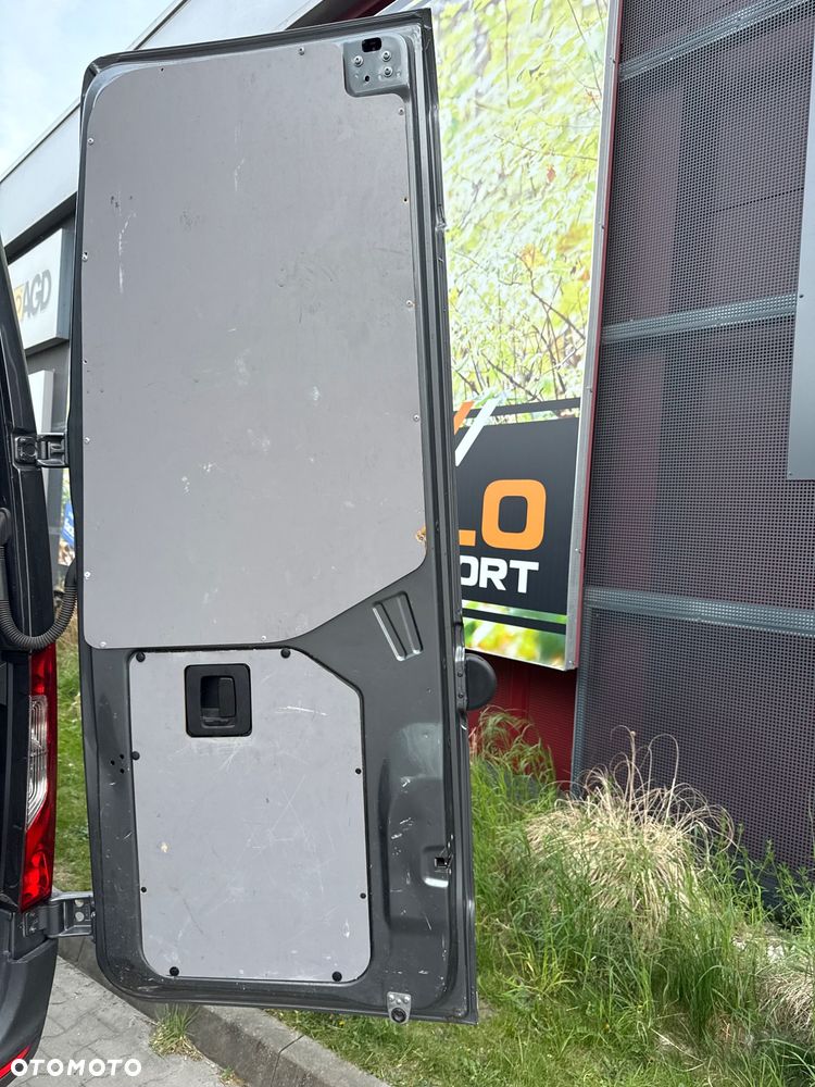 Mercedes-Benz Sprinter 3.0 V6 7G Tronic Maxi - 11