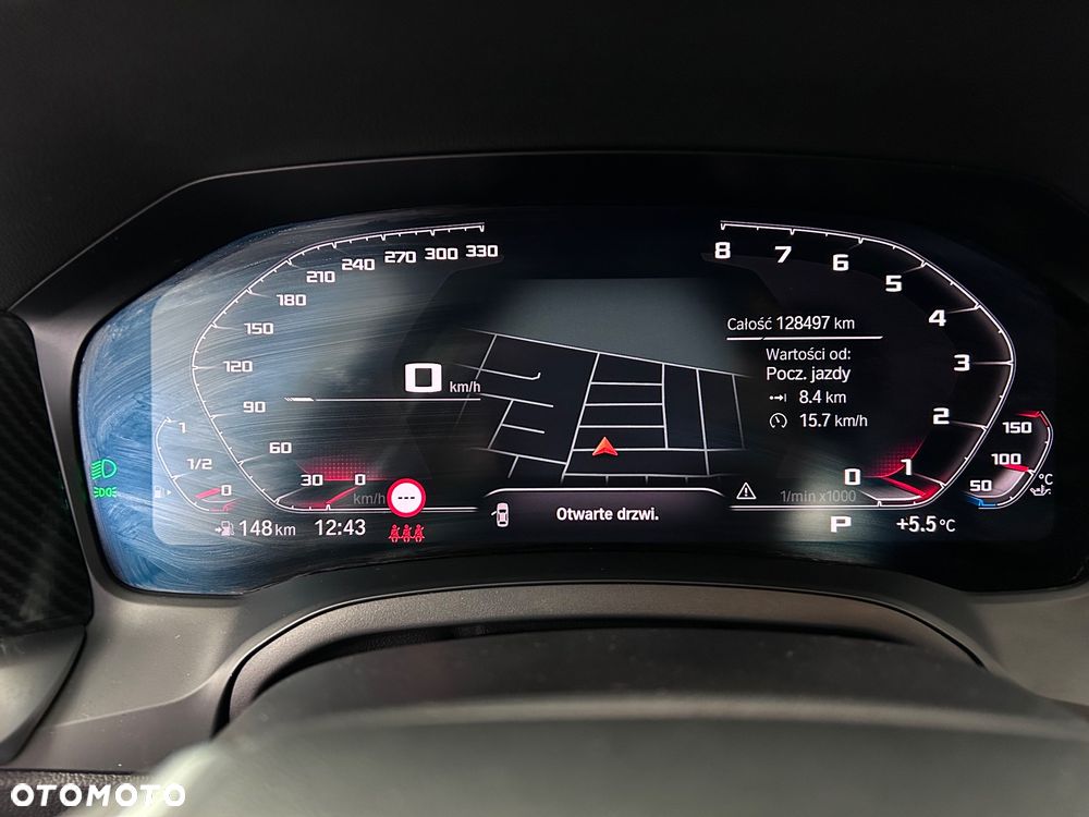 BMW Seria 3 330i xDrive - 9