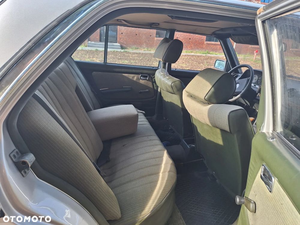 Mercedes-Benz W123 - 7