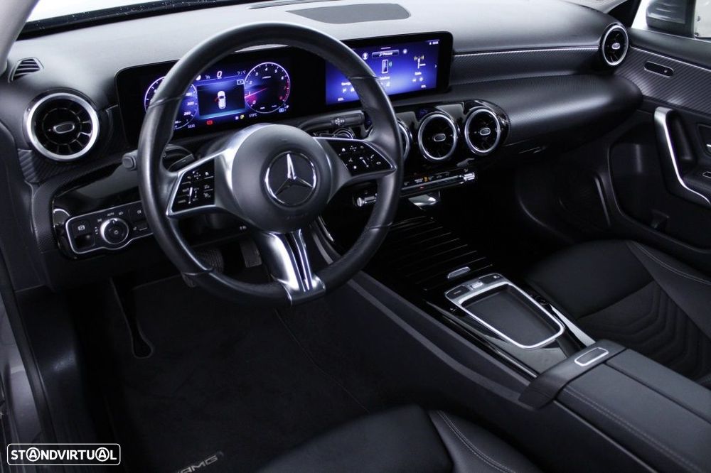 Mercedes-Benz A 200 Standard - 33