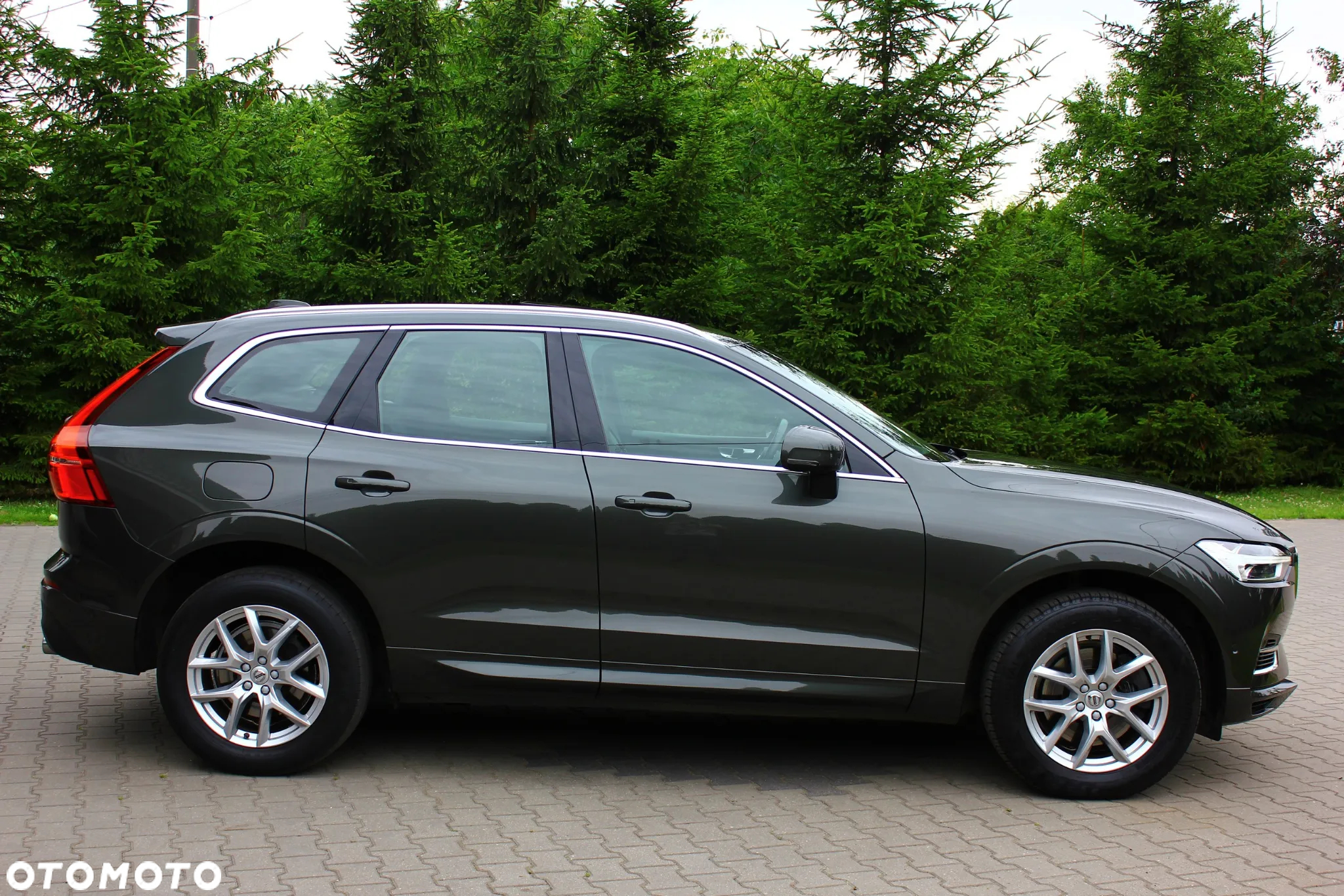 Volvo XC 60 T8 Twin Engine AWD Geartronic Momentum - 21