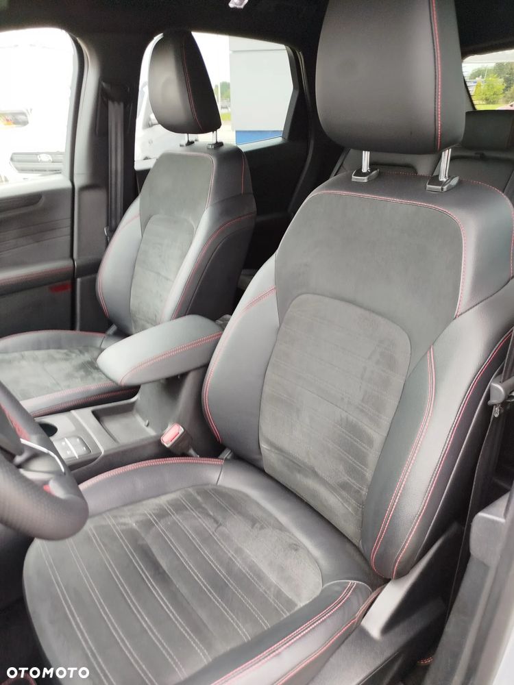 Ford Kuga - 18