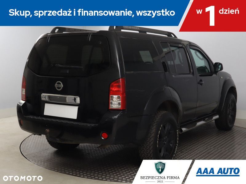 Nissan Pathfinder - 7