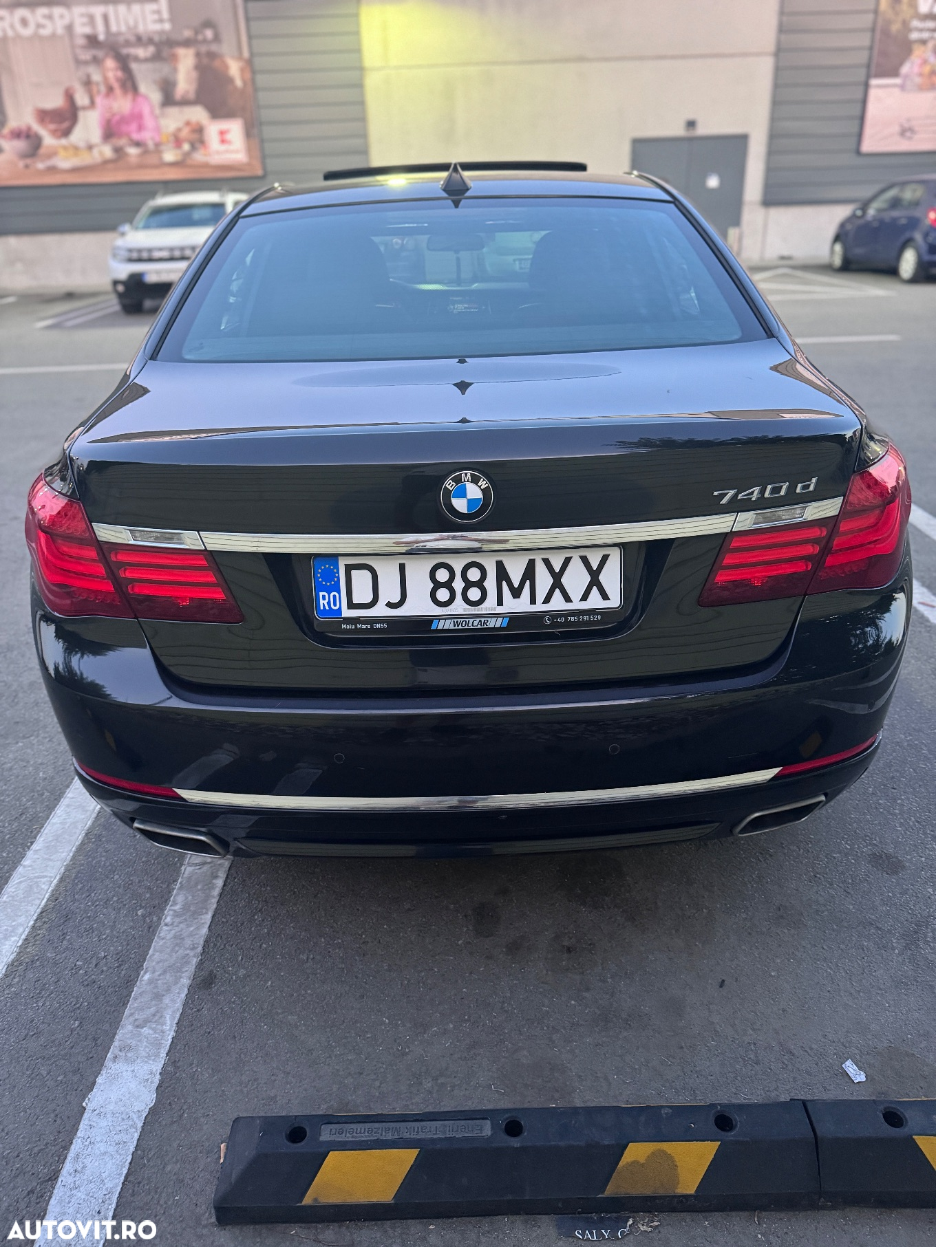 BMW Seria 7 740d - 24