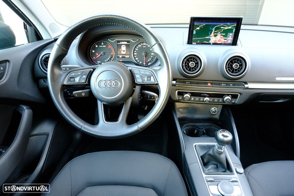 Audi A3 Limousine 1.6 TDI Design - 14