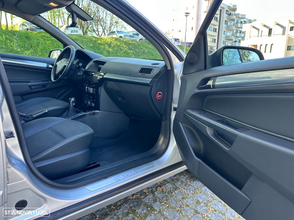 Opel Astra 1.7 CDTI Cosmo - 27