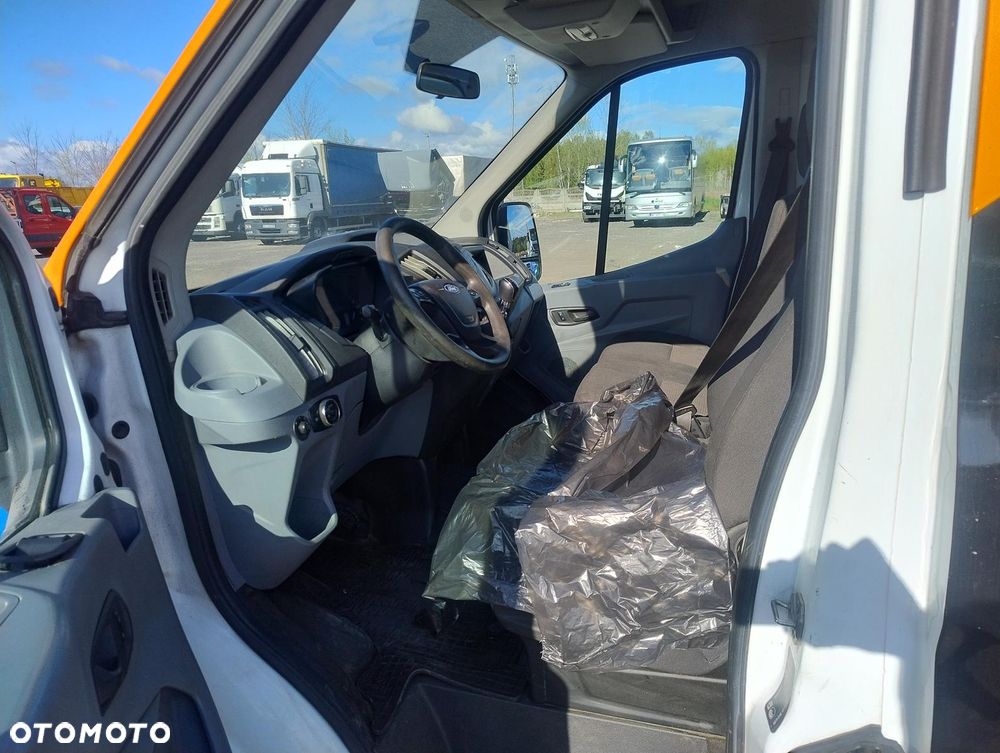 Ford Transit - 6