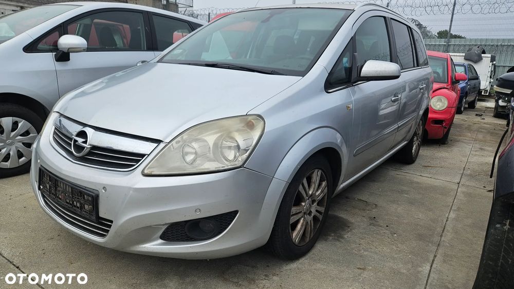 Opel Zafira B Lift 1,7 CDTI 81kW 110KM 2010r Z176 6-bieg - 1