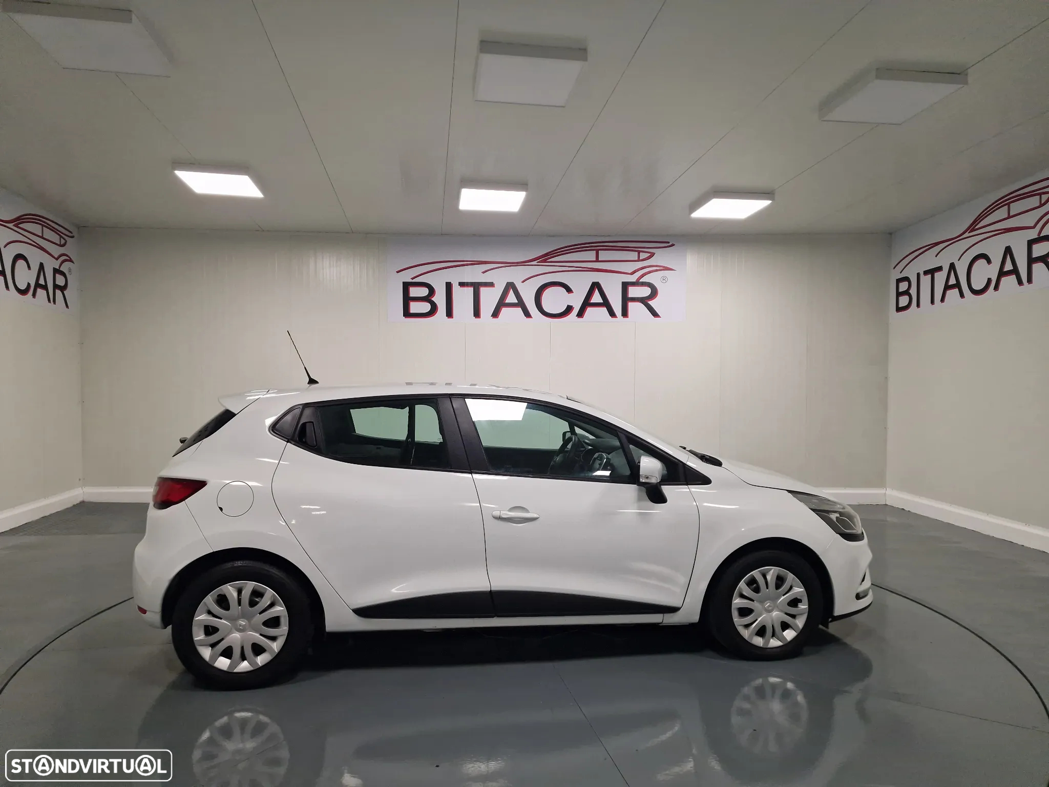 Renault CLIO SOCIETE 1.5DCI 90CV ZEN GPS IVA DEDUTIVEL - 20