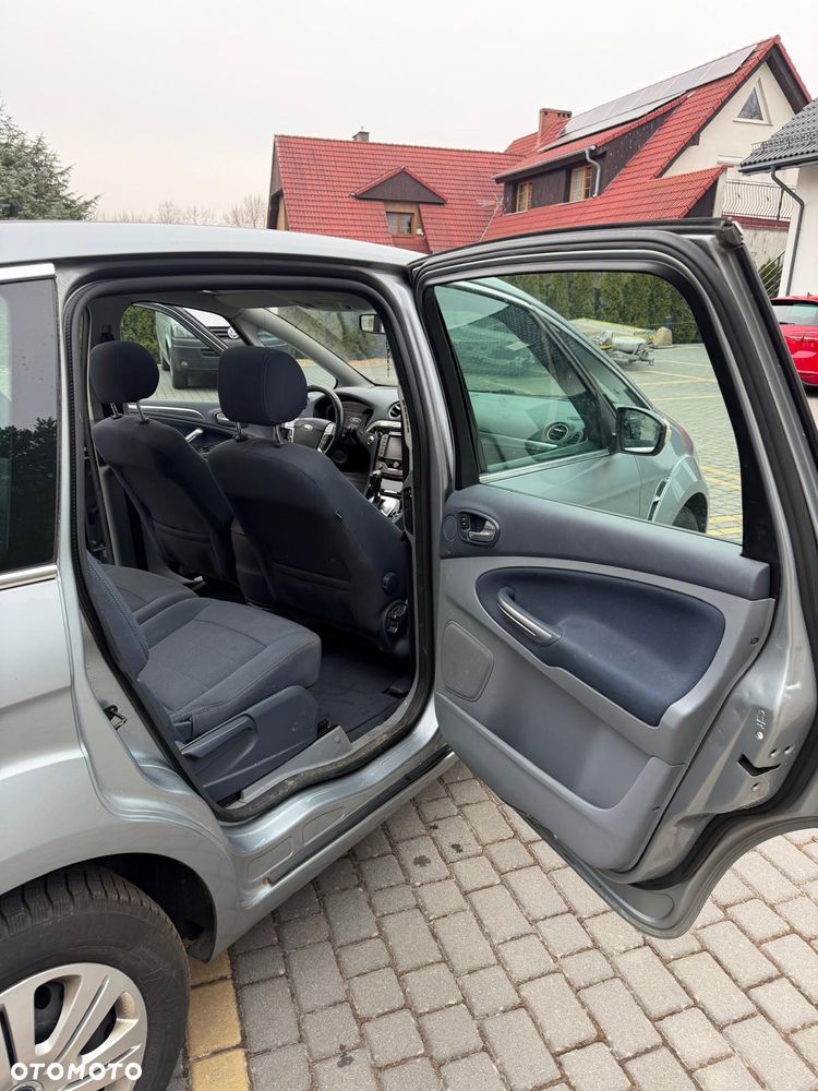 Ford S-Max 2.0 TDCi DPF Champions Edition - 13