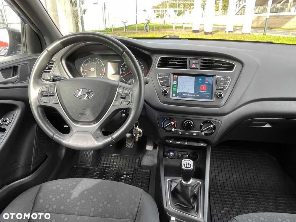 Hyundai i20 - 13