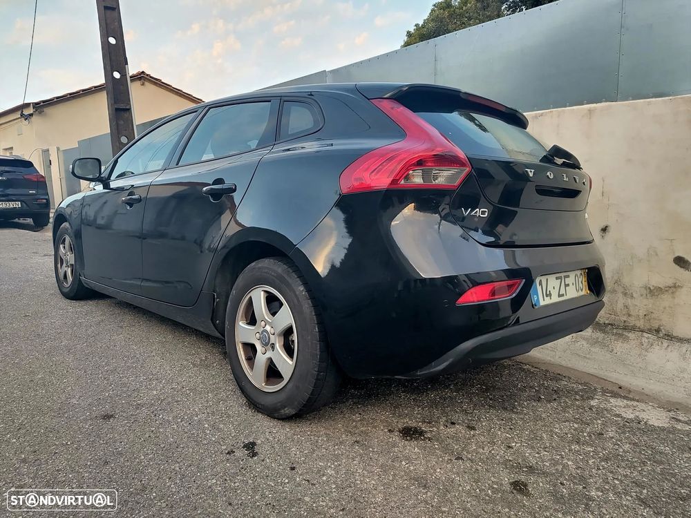 Volvo V40 D2 - 5