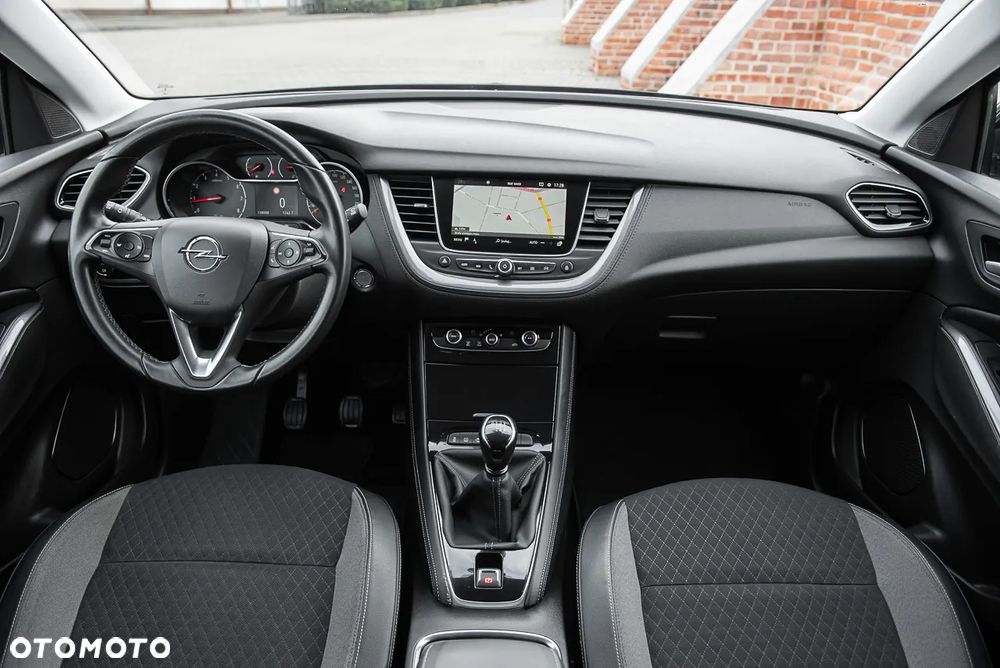Opel Grandland X 1.2 Start/Stop Business Edition - 28