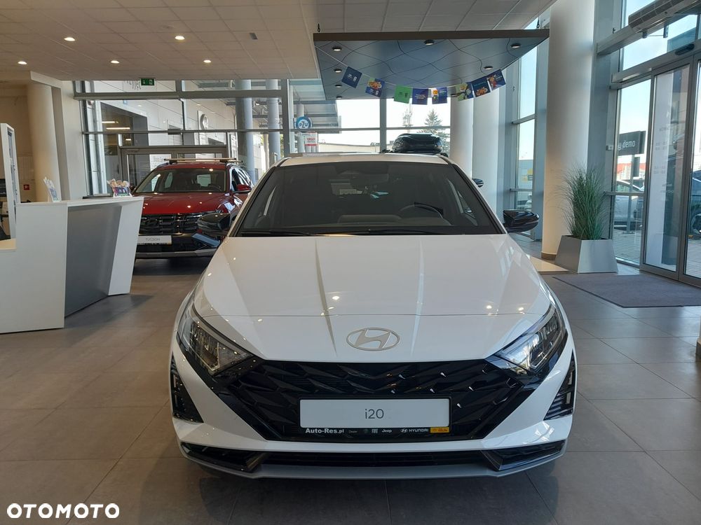 Hyundai i20 1.0 T-GDi Modern Black DCT - 8