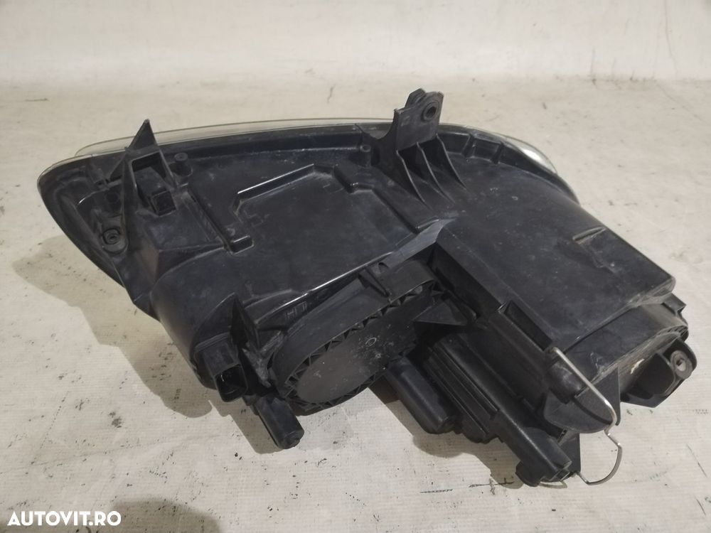 Far stanga VW Touran, 2003, 2004, 2005, 2006, cod origine OE 2K0941005B. - 2