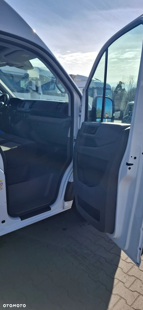 Volkswagen Crafter - 13