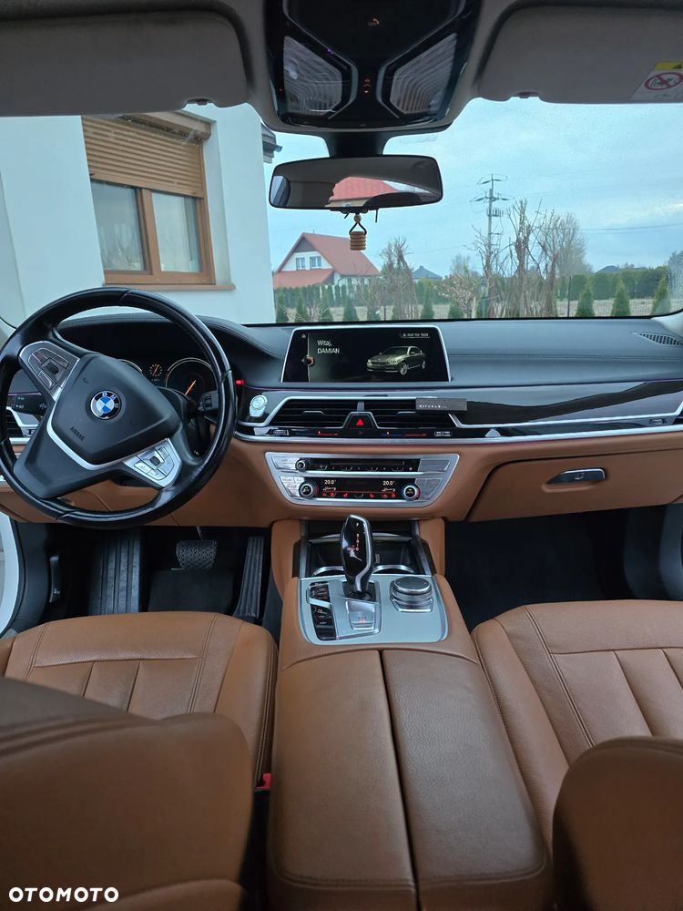 BMW Seria 7 730Ld xDrive - 21