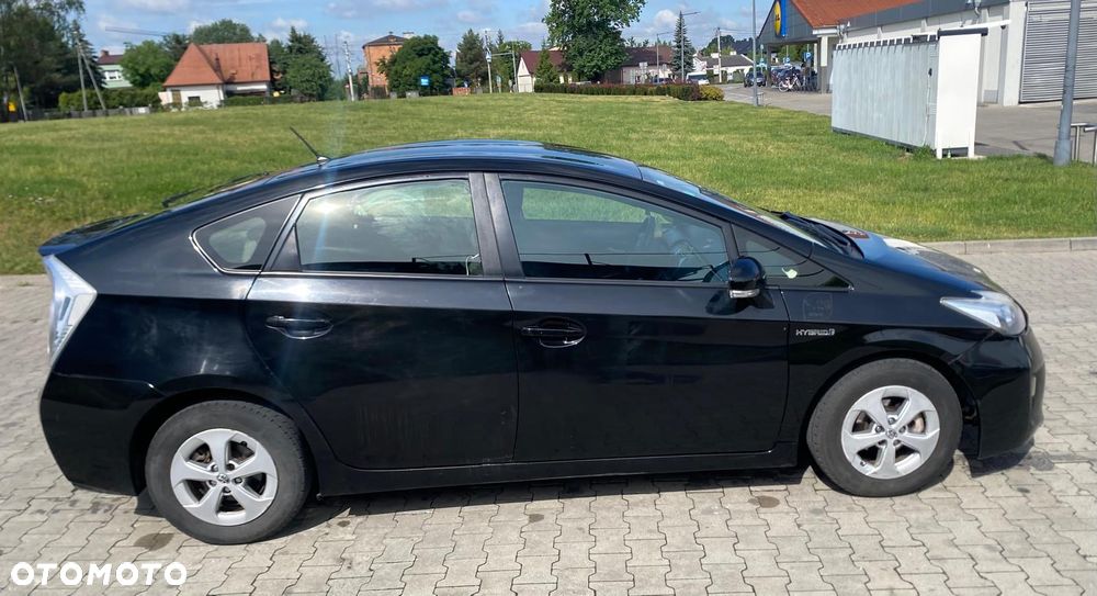 Toyota Prius 1.8 HSD Life - 4
