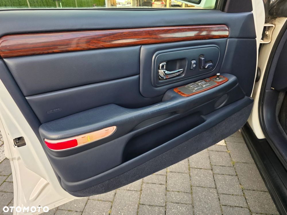 Cadillac Deville 4.6 Concours - 22