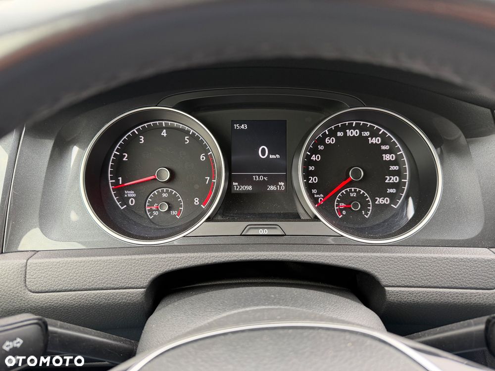 Volkswagen Golf - 21