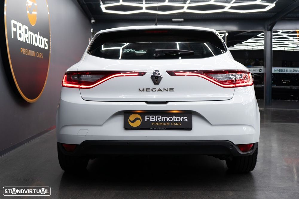 Renault Mégane 1.5 Blue dCi Intens - 4