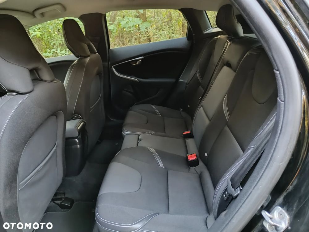 Volvo V40 D2 Drive-E Kinetic - 19
