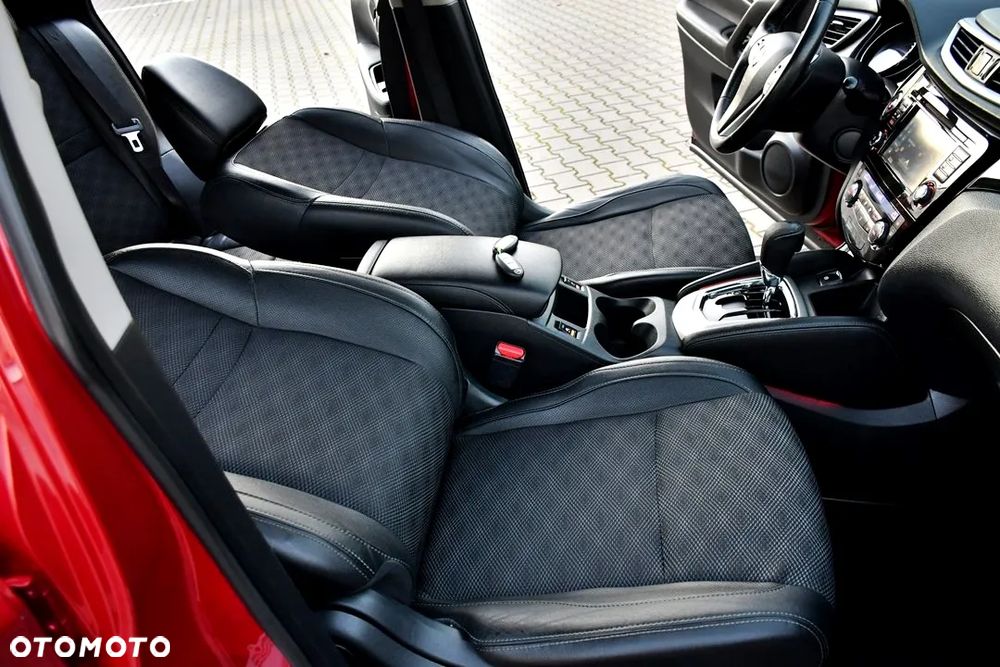 Nissan Qashqai 1.2 DIG-T Tekna Xtronic - 24