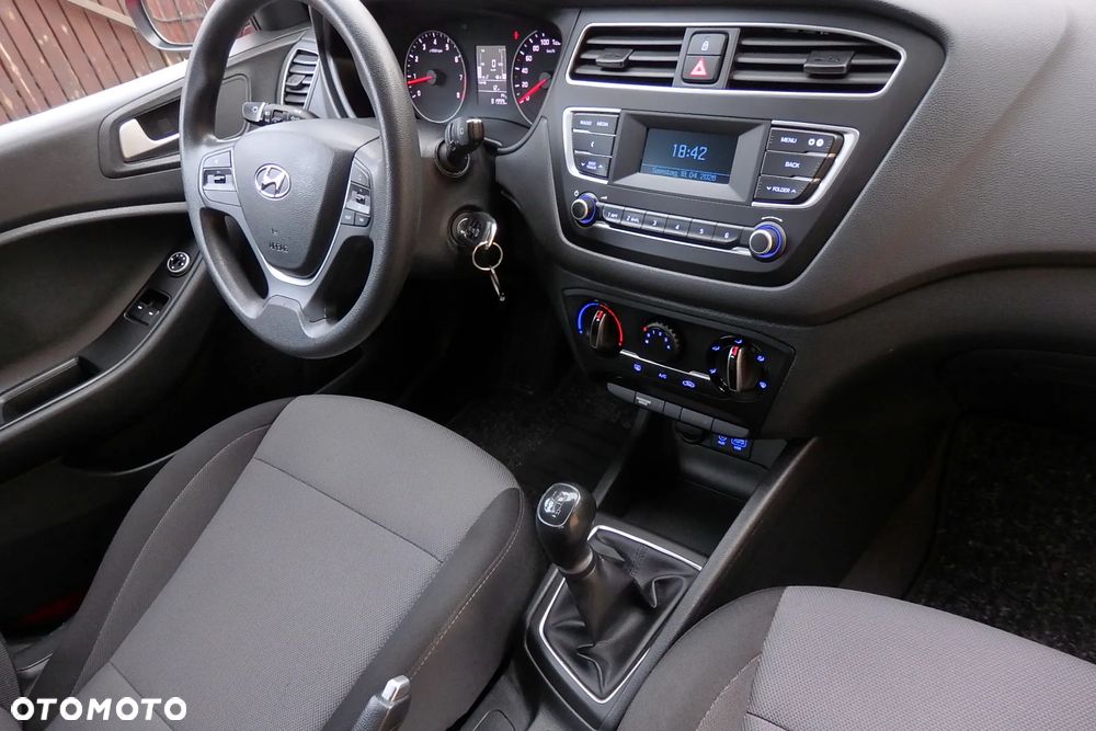 Hyundai i20 - 27