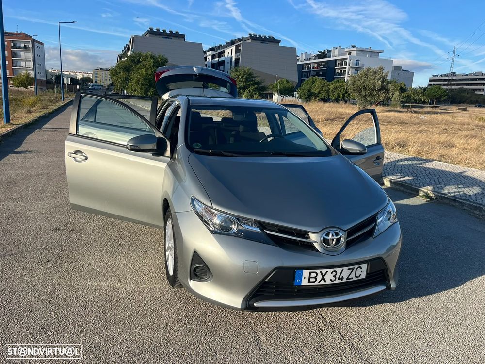 Toyota Auris - 14