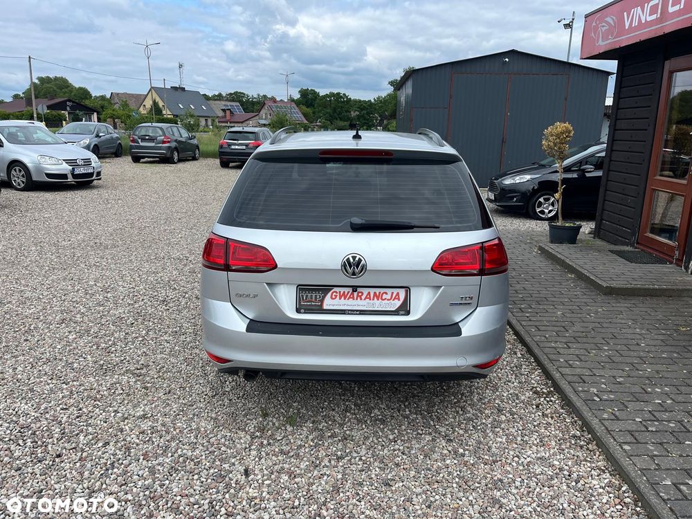 Volkswagen Golf 1.6 TDI DPF BlueMotion - 11